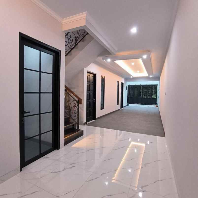 dijual rumah pejaten