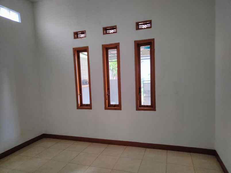 dijual rumah pemilik bu rumah murah