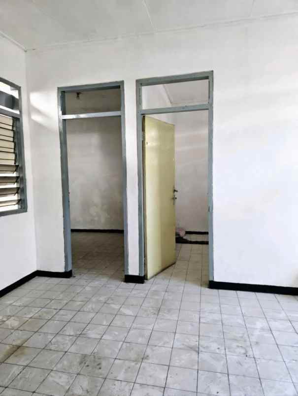 dijual rumah permai waru