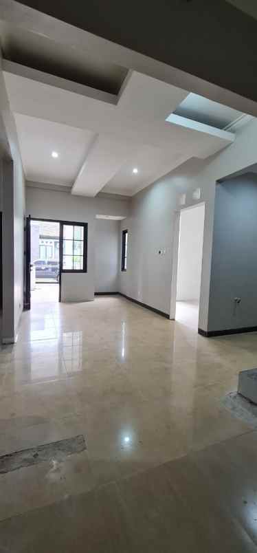 dijual rumah permata bintaro