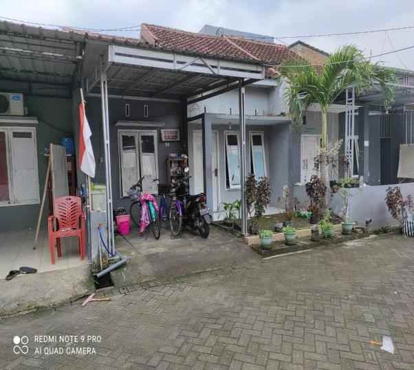 dijual rumah perum english village a 11