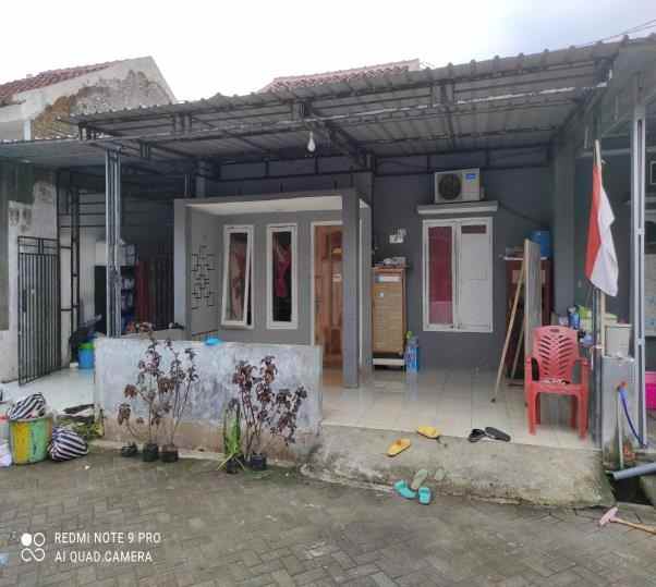 dijual rumah perum english village a 11