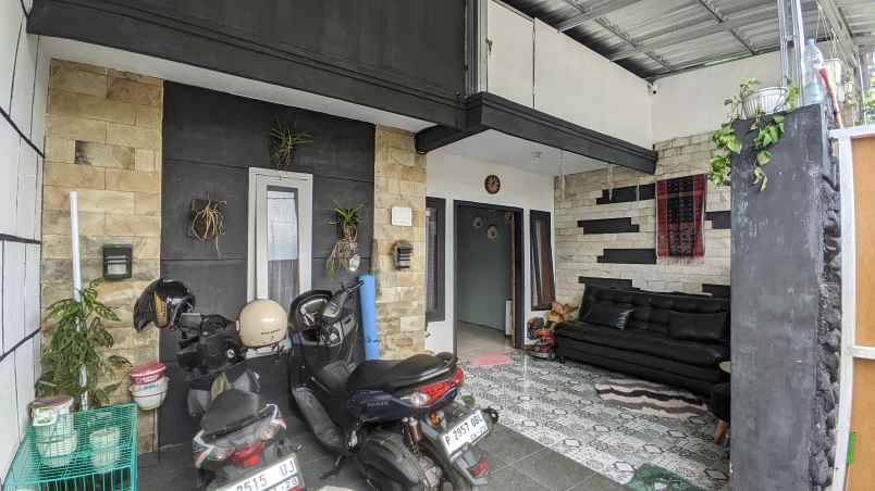 dijual rumah perum green kalipuro kel