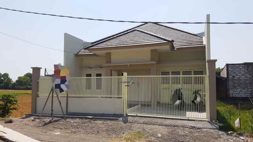 dijual rumah perum pondok buana