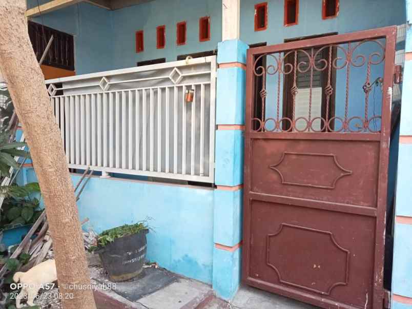 dijual rumah perum wiharta kebomas gresik