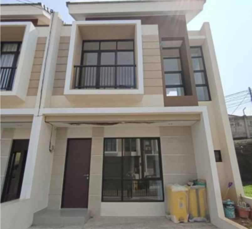 dijual rumah perumahan casa arjuna kel