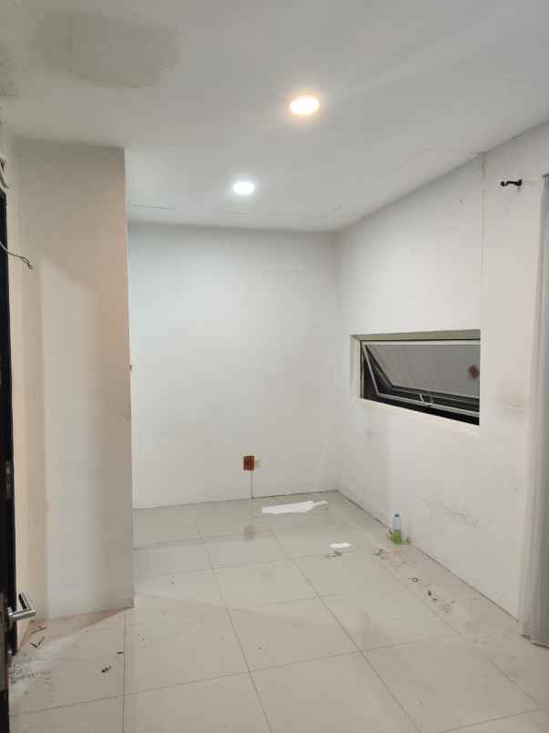 dijual rumah perumahan de casa