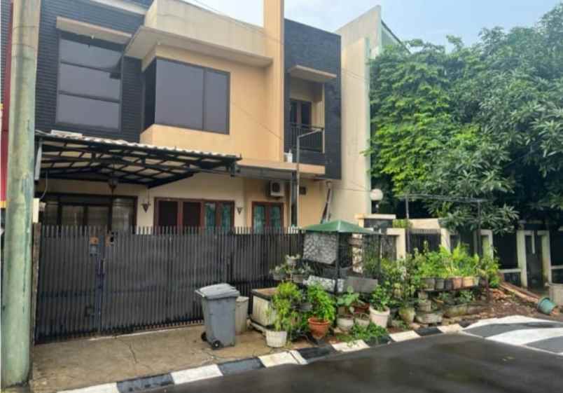 dijual rumah perumahan galaxy residence