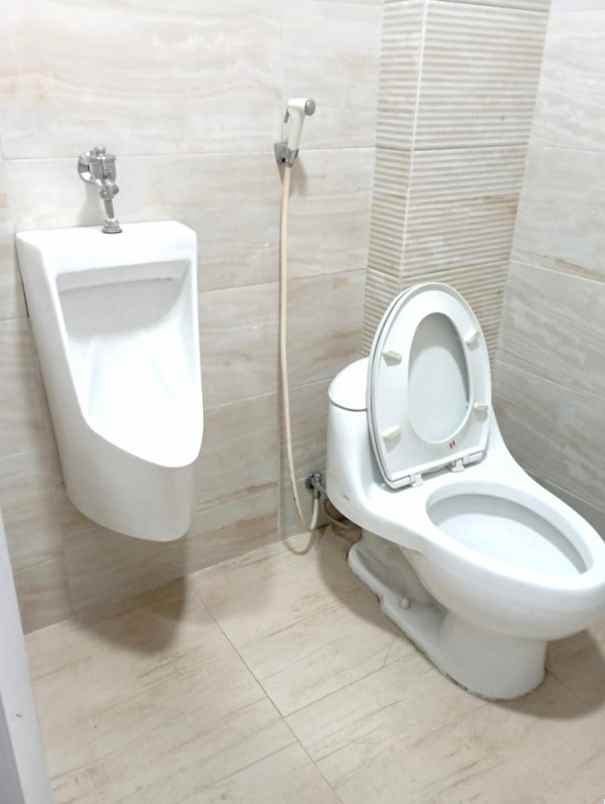 dijual rumah perumahan malaka country