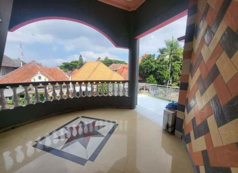 dijual rumah perumahan permata jingga