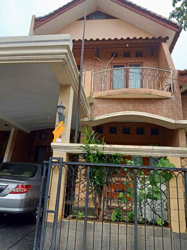 dijual rumah pesona khayangan depok