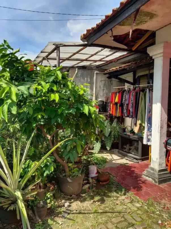 dijual rumah petukangan selatan