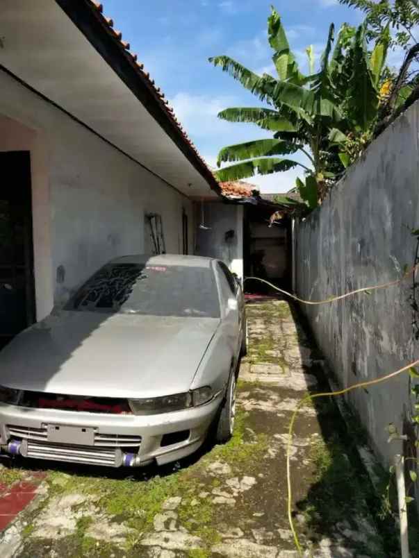 dijual rumah petukangan selatan