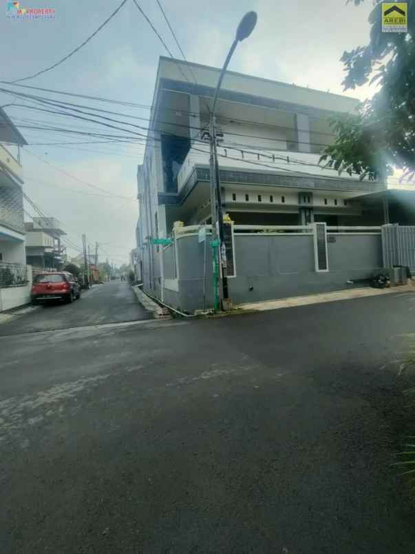 dijual rumah pharmindo