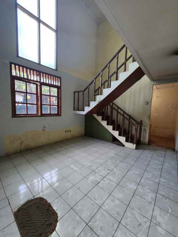 dijual rumah pisangan ciputat