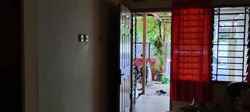 dijual rumah plamongan indah