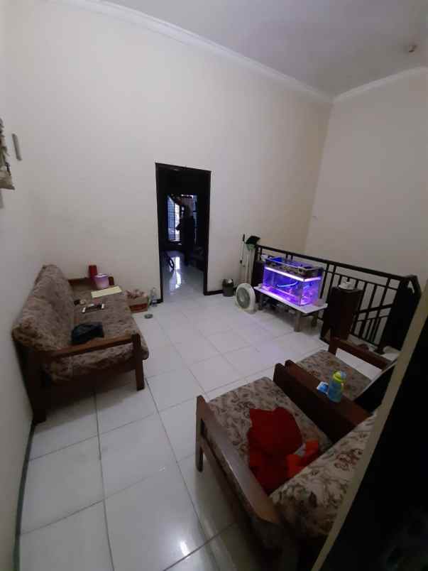 dijual rumah ploso timur