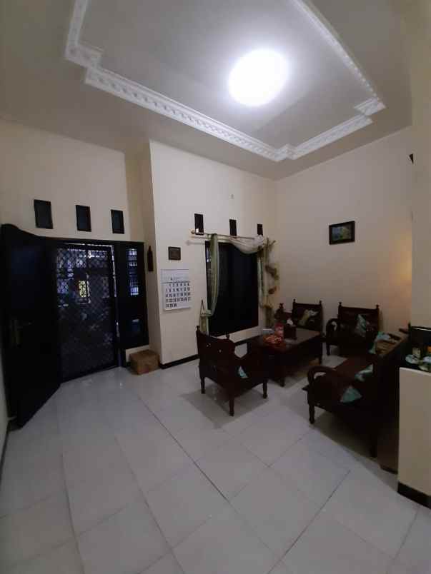 dijual rumah ploso timur