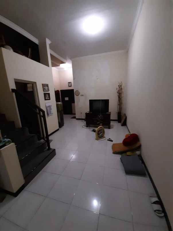 dijual rumah ploso timur