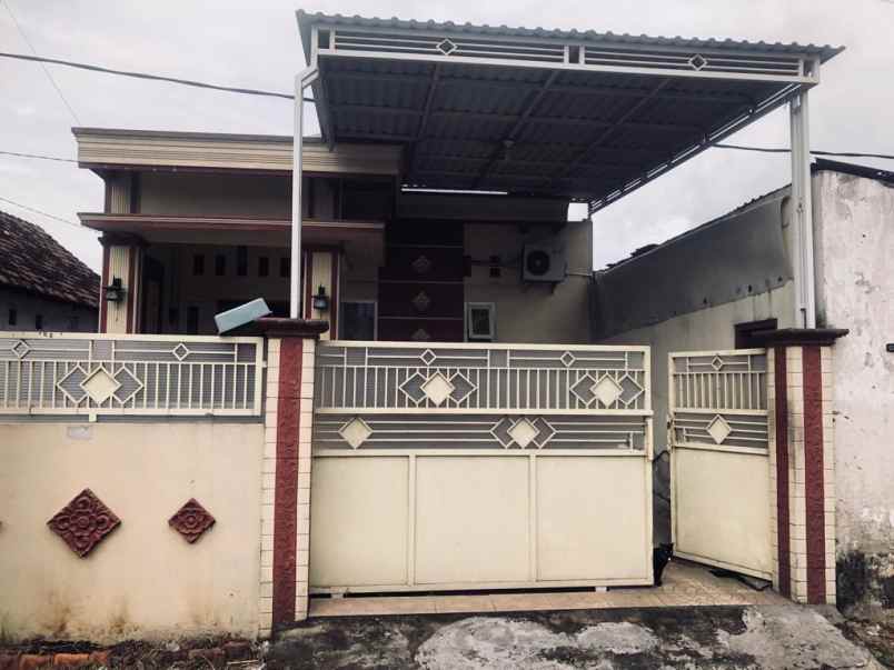 dijual rumah plumbungan