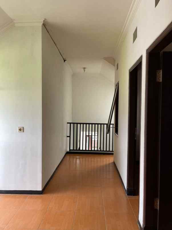 dijual rumah plus furnish di sulfat malang