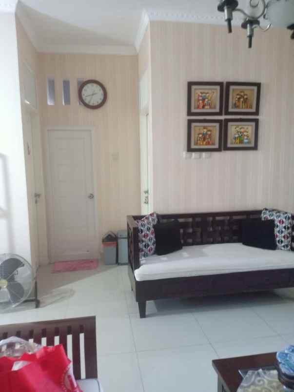 dijual rumah pondok aren