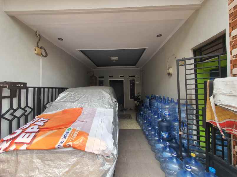 dijual rumah pondok aren