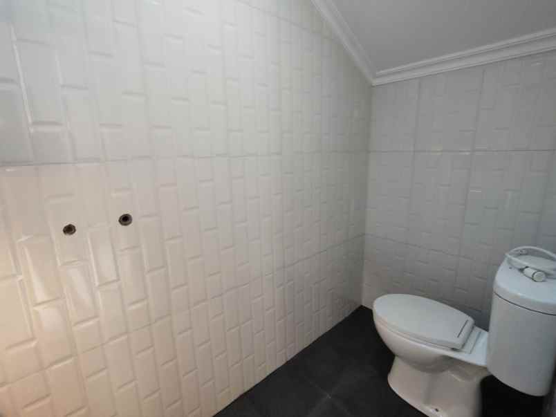 dijual rumah pondok cabe tangsel