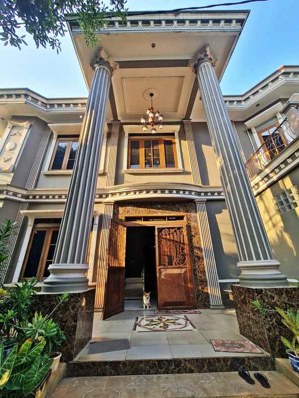 dijual rumah pondok indah jakarta selatan