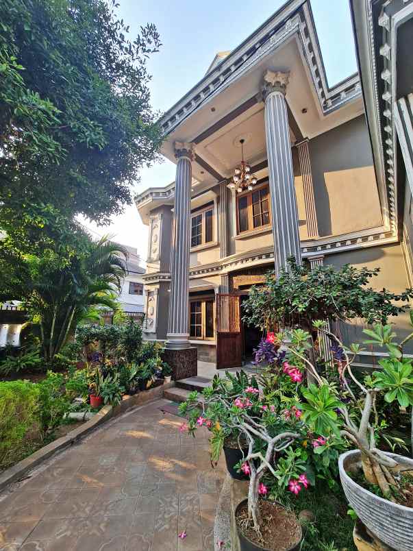 dijual rumah pondok indah jakarta selatan