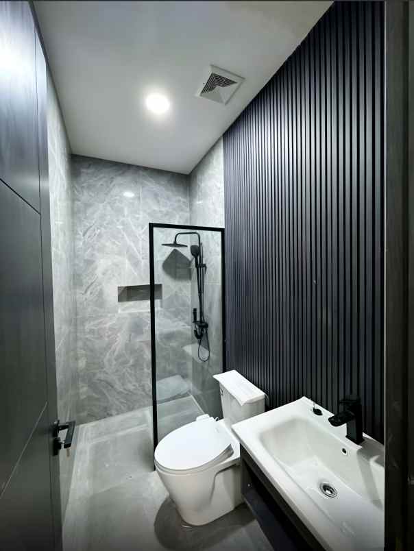 dijual rumah pondok indah kebayoran