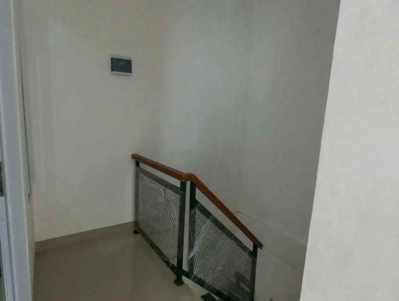 dijual rumah pondok jaya