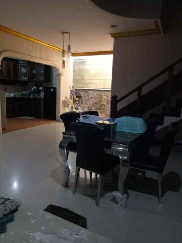 dijual rumah pondok jaya