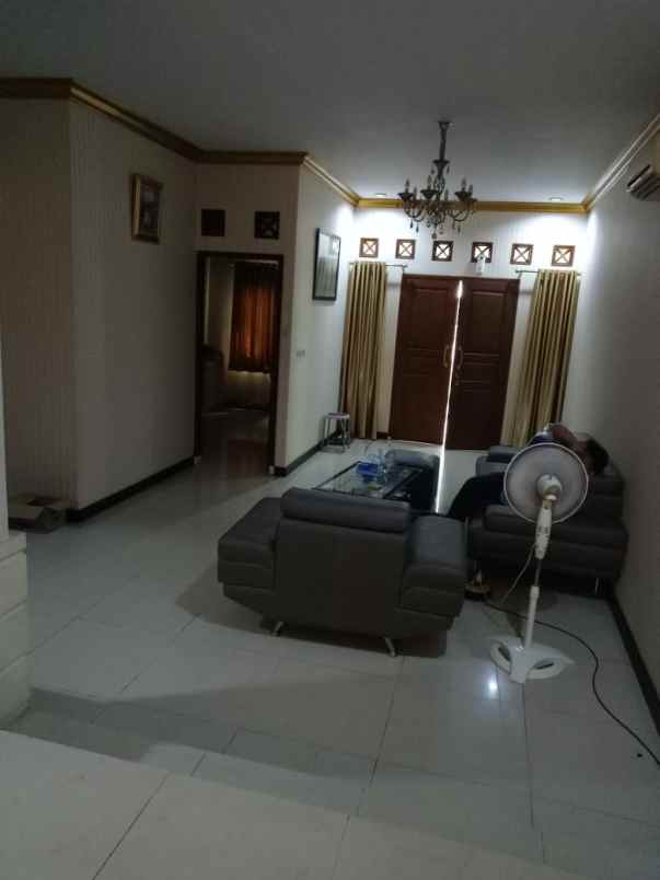 dijual rumah pondok jaya