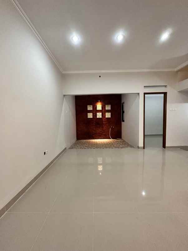 dijual rumah pondok kelapa