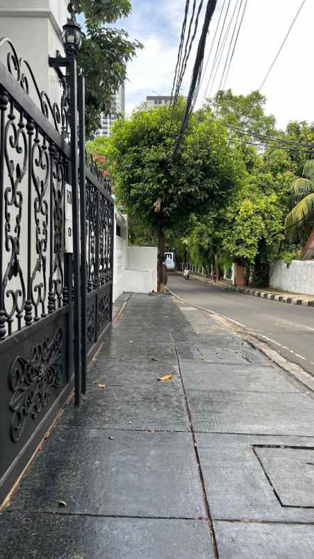 dijual rumah pondok labu cilandak