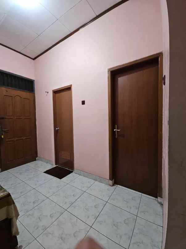 dijual rumah pondok pucung