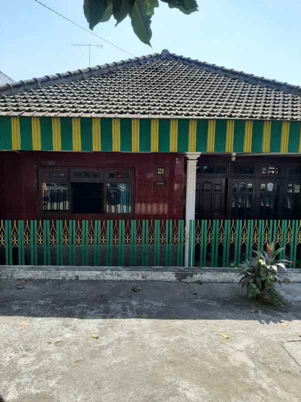 dijual rumah poros ranugrati