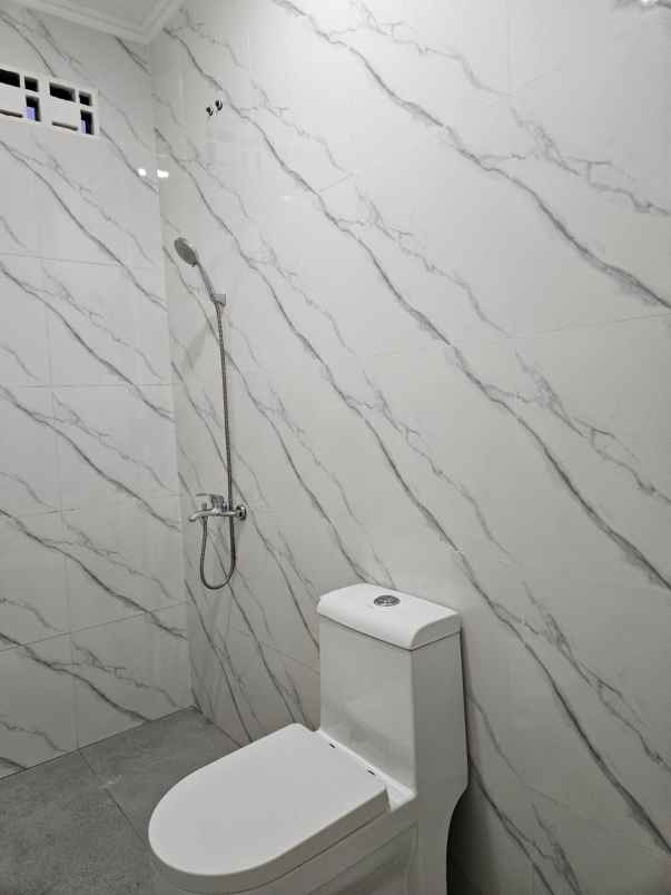 dijual rumah premier village cimuning