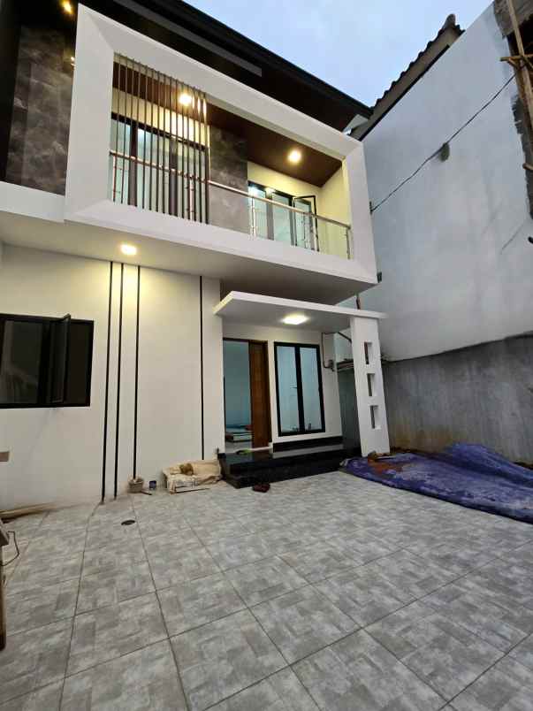 dijual rumah pulo asem