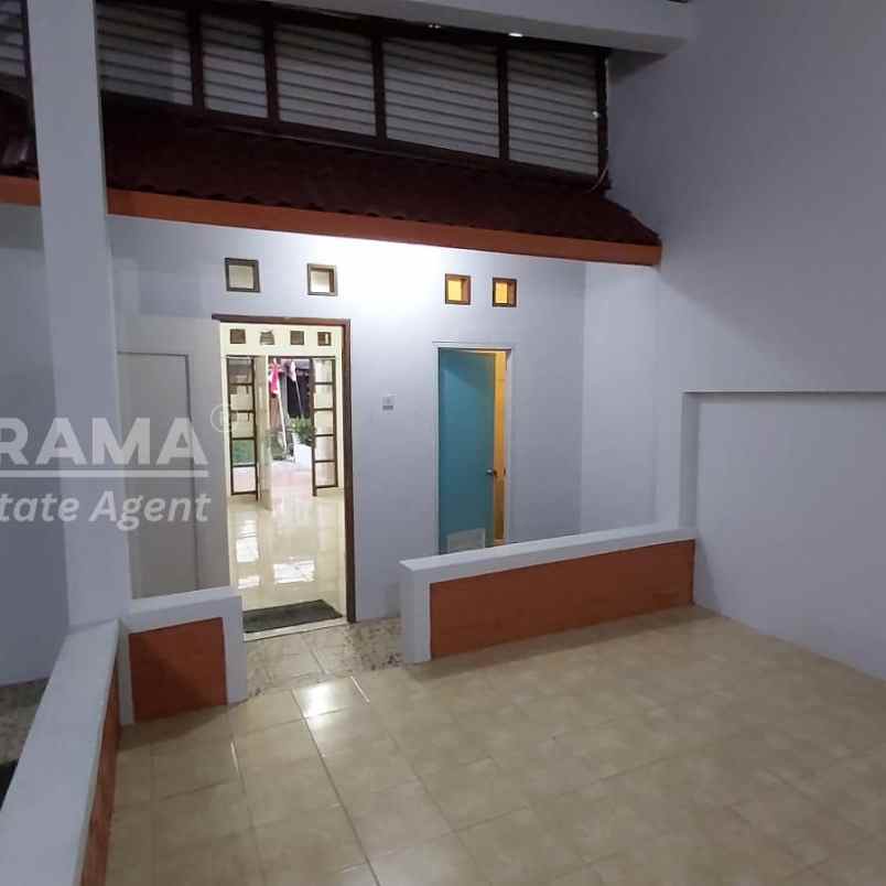 dijual rumah puri bali sawangan