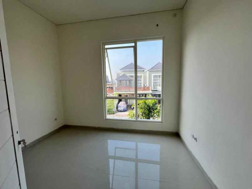 dijual rumah puri indah ketintang