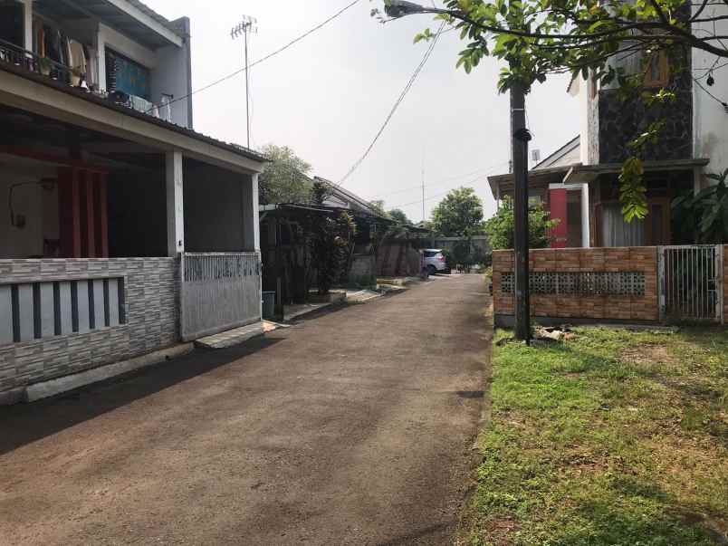 dijual rumah puri khayangan residence