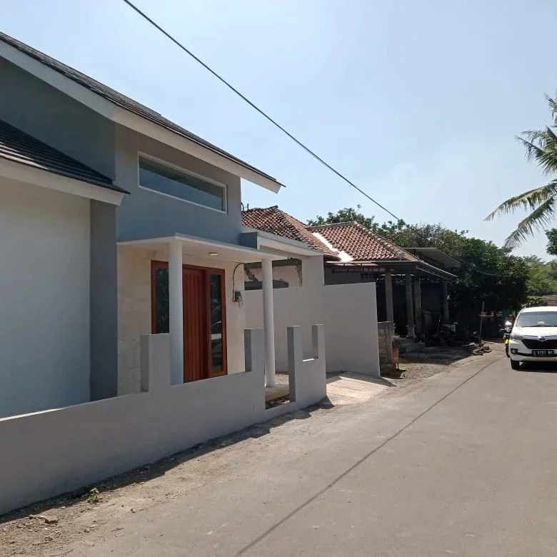 dijual rumah purwomartani