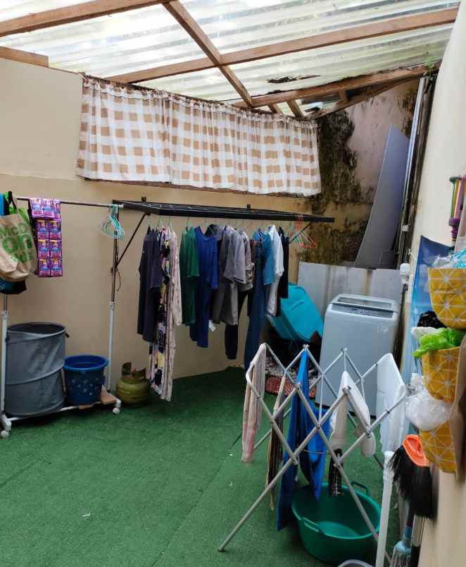 dijual rumah purwomartani