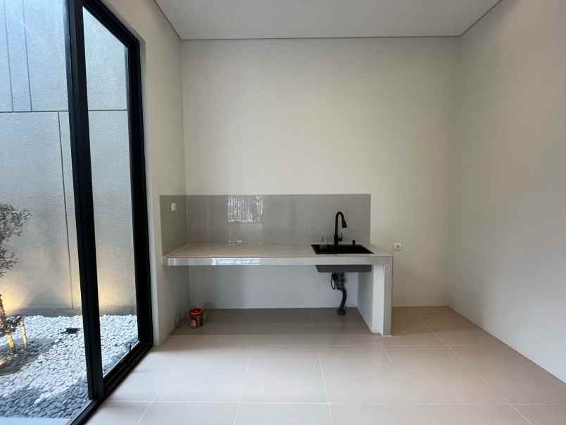 dijual rumah purwomartani