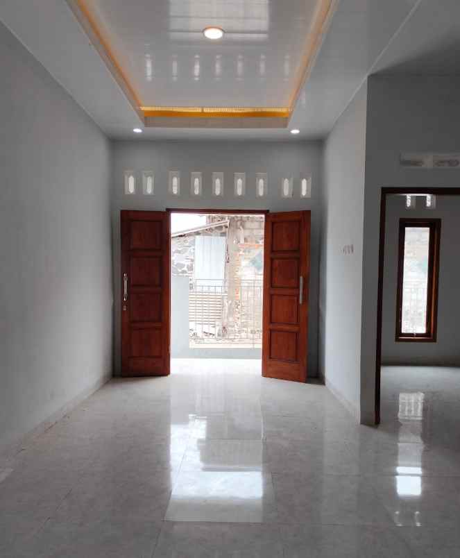 dijual rumah purwomartani