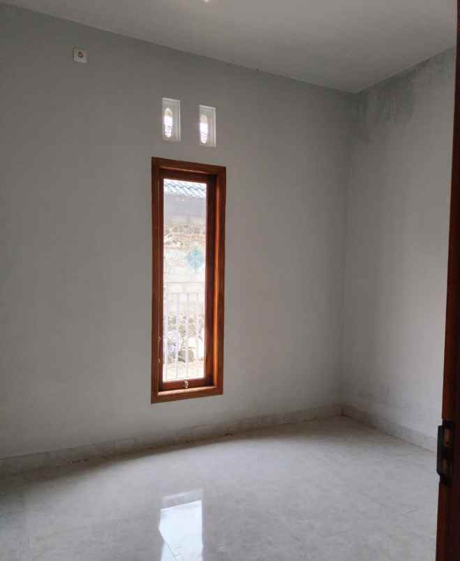 dijual rumah purwomartani