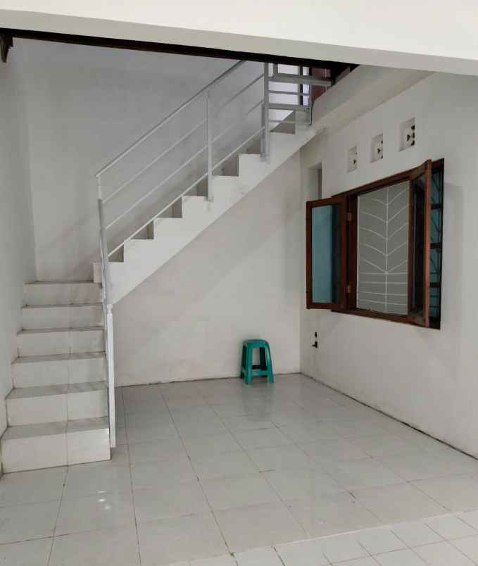 dijual rumah purwomartani