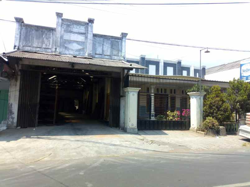 dijual rumah randuagung